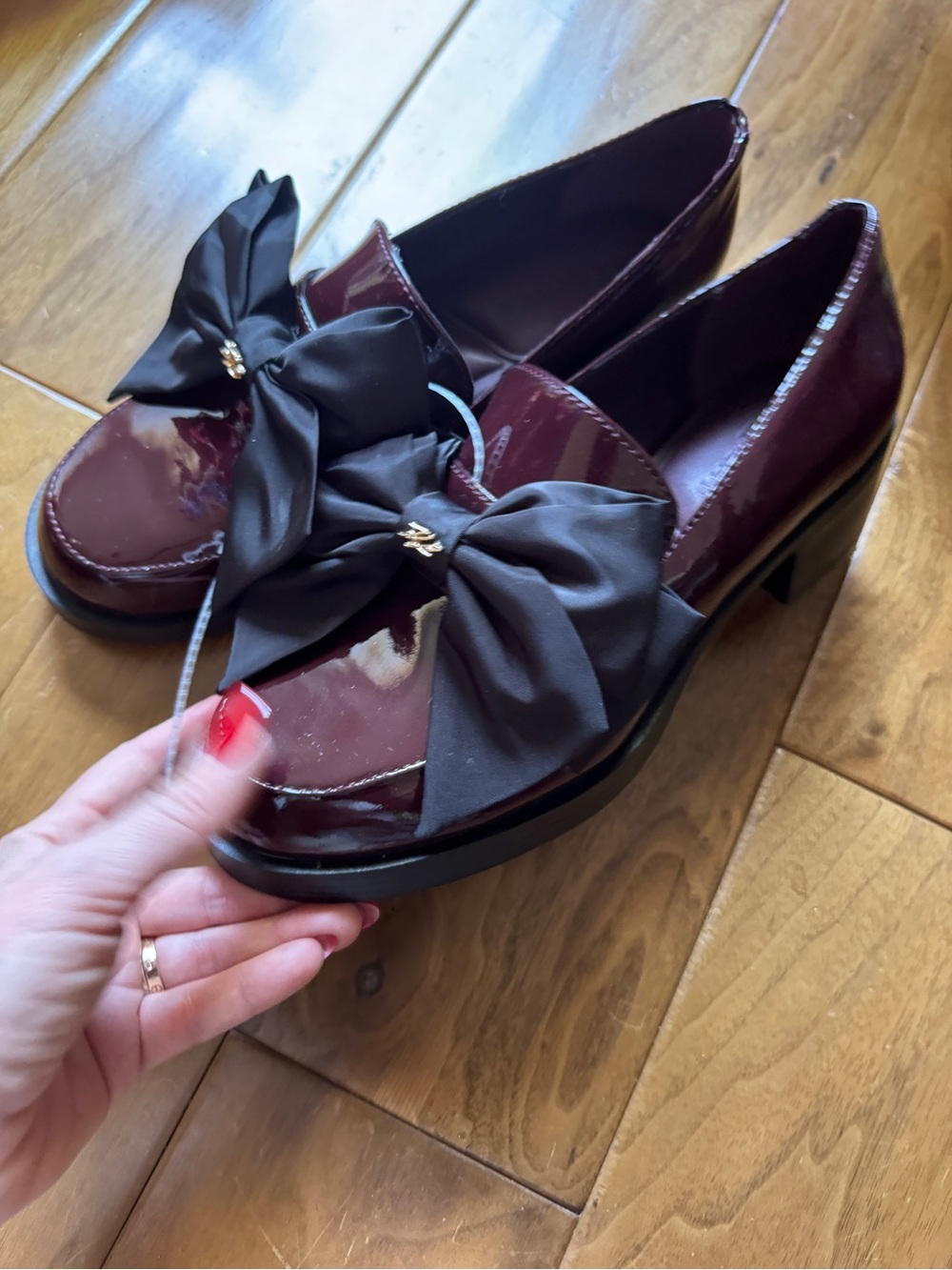 NWT KARL LAGERFELD PARIS Camilia Patent Leather Bow Detail Loafer Pumps Sz 8 - Picture 9 of 14